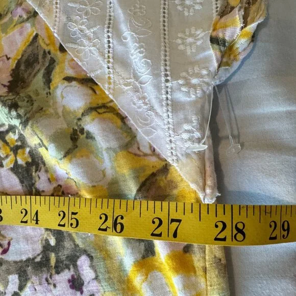 NWT CATO 26/28W Boho Floral Patchwork Eyelet Sleeve Mixed Media Raw Hem Top - Picture 11 of 12